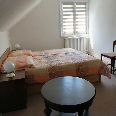 V Apartmánu