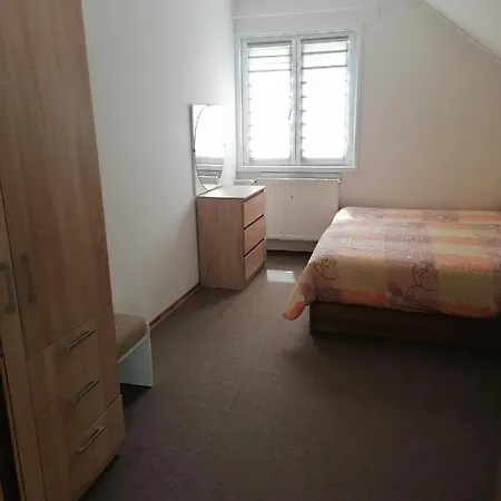 Kır Evi V Apartmanu *