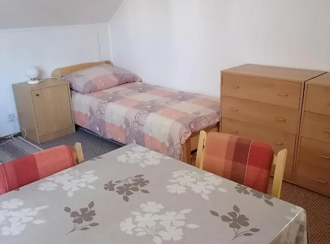 V Apartmanu * Mladkov