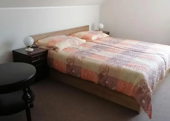 V Apartmanu